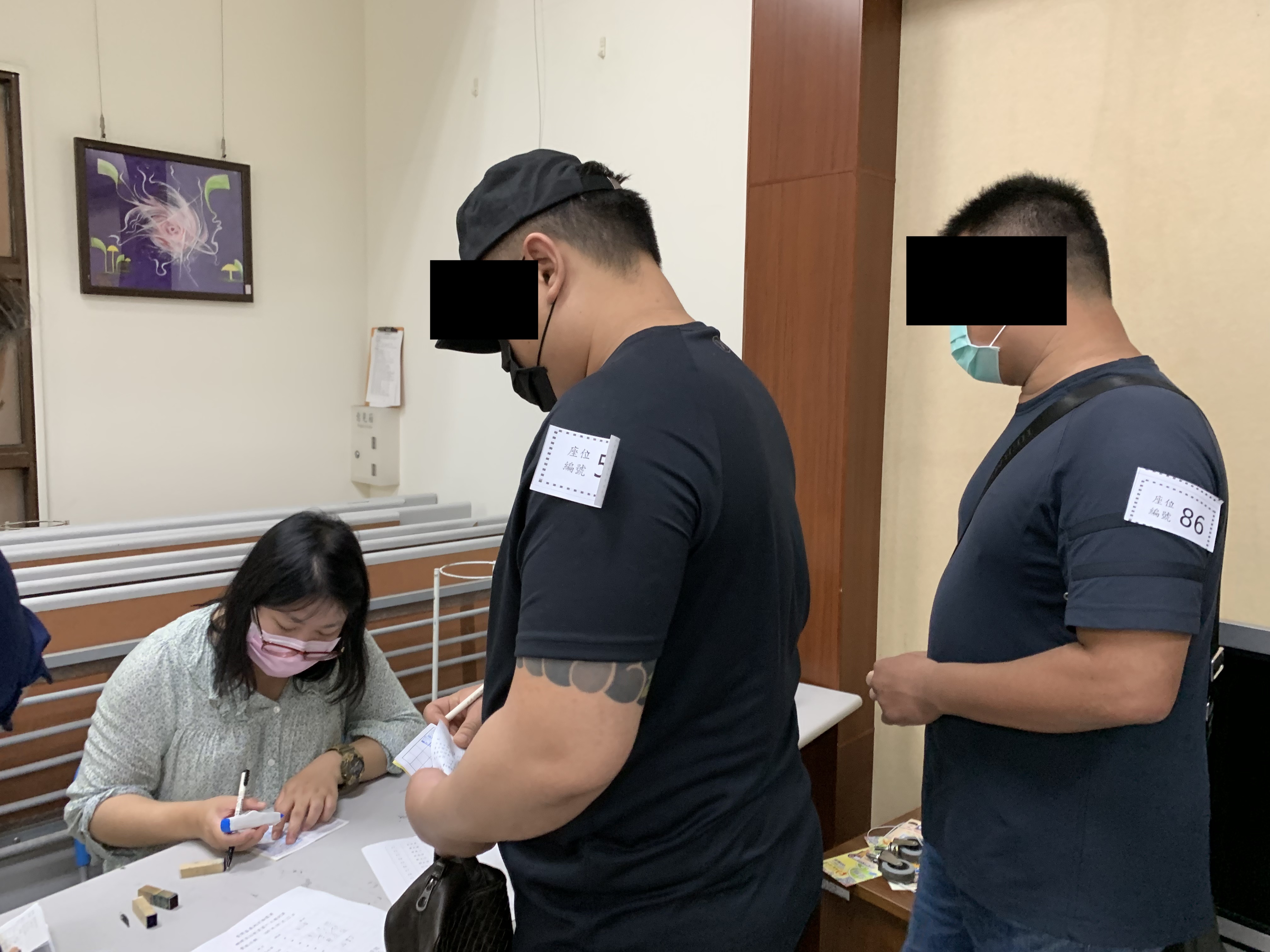 1090522佐理員協助學員報到及身份確認