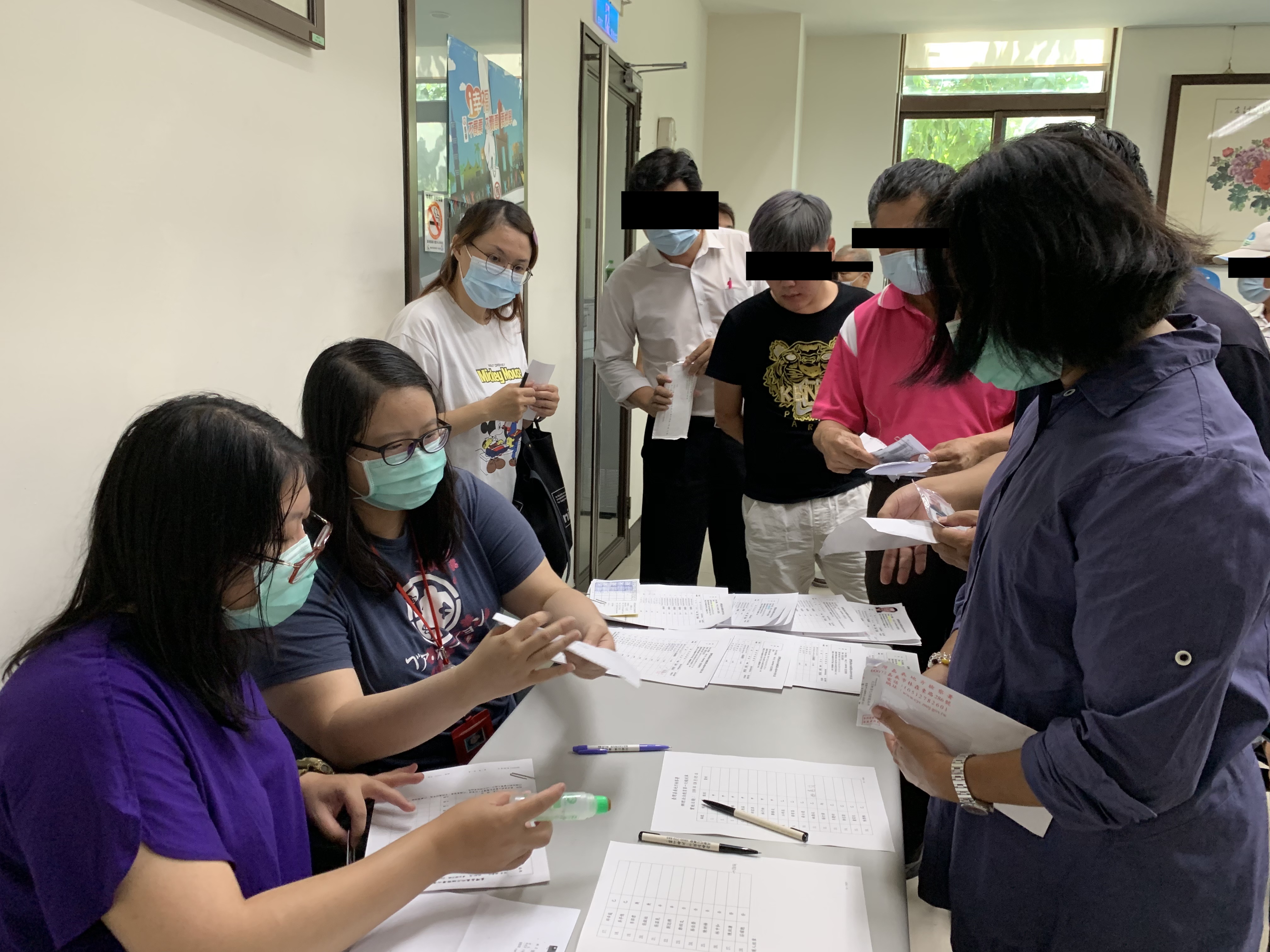 109.08.05佐理員協助學員報到及身份確認