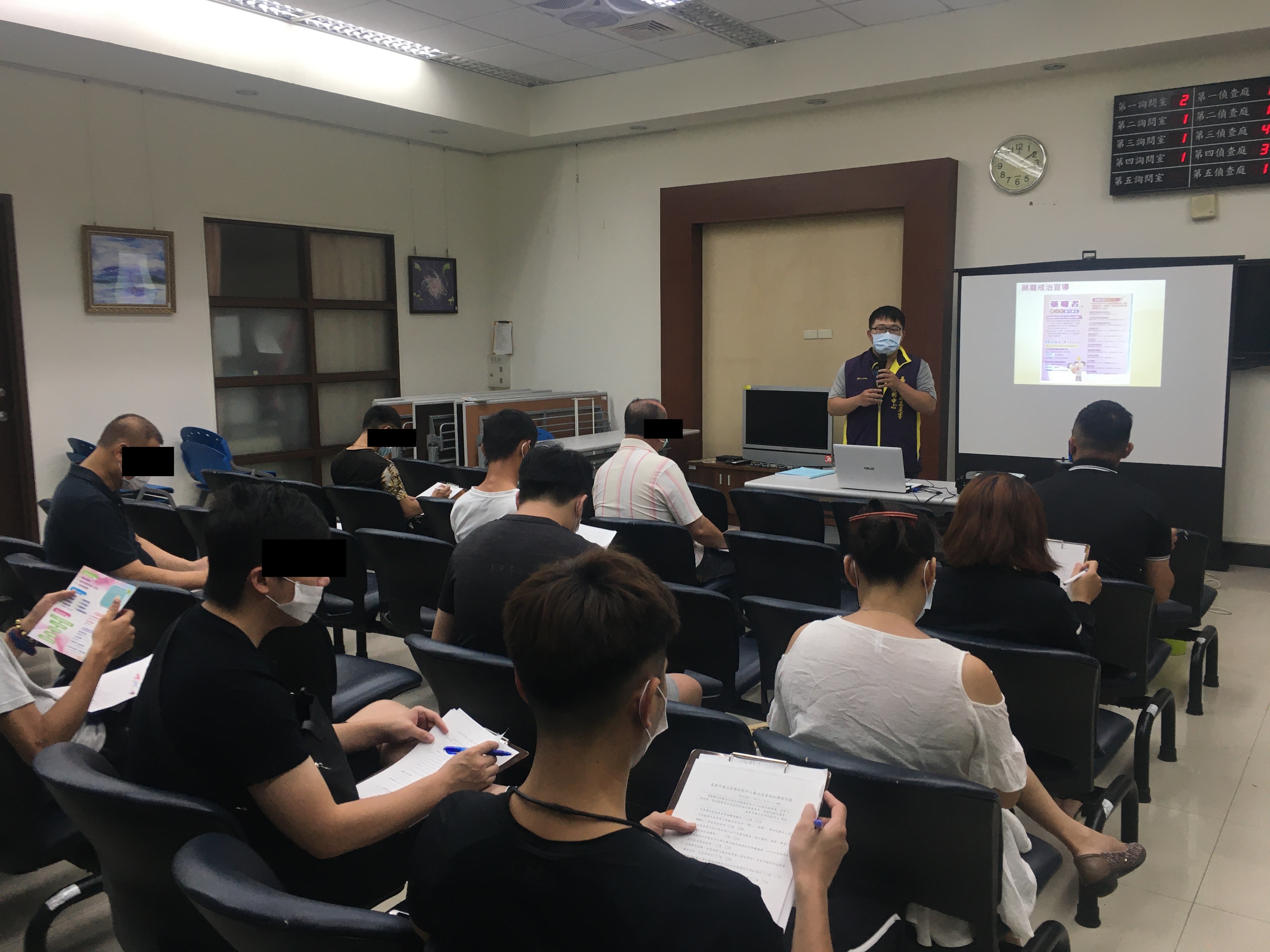 1.嘉義市毒品危害防制中心到場宣導用藥安全知識。