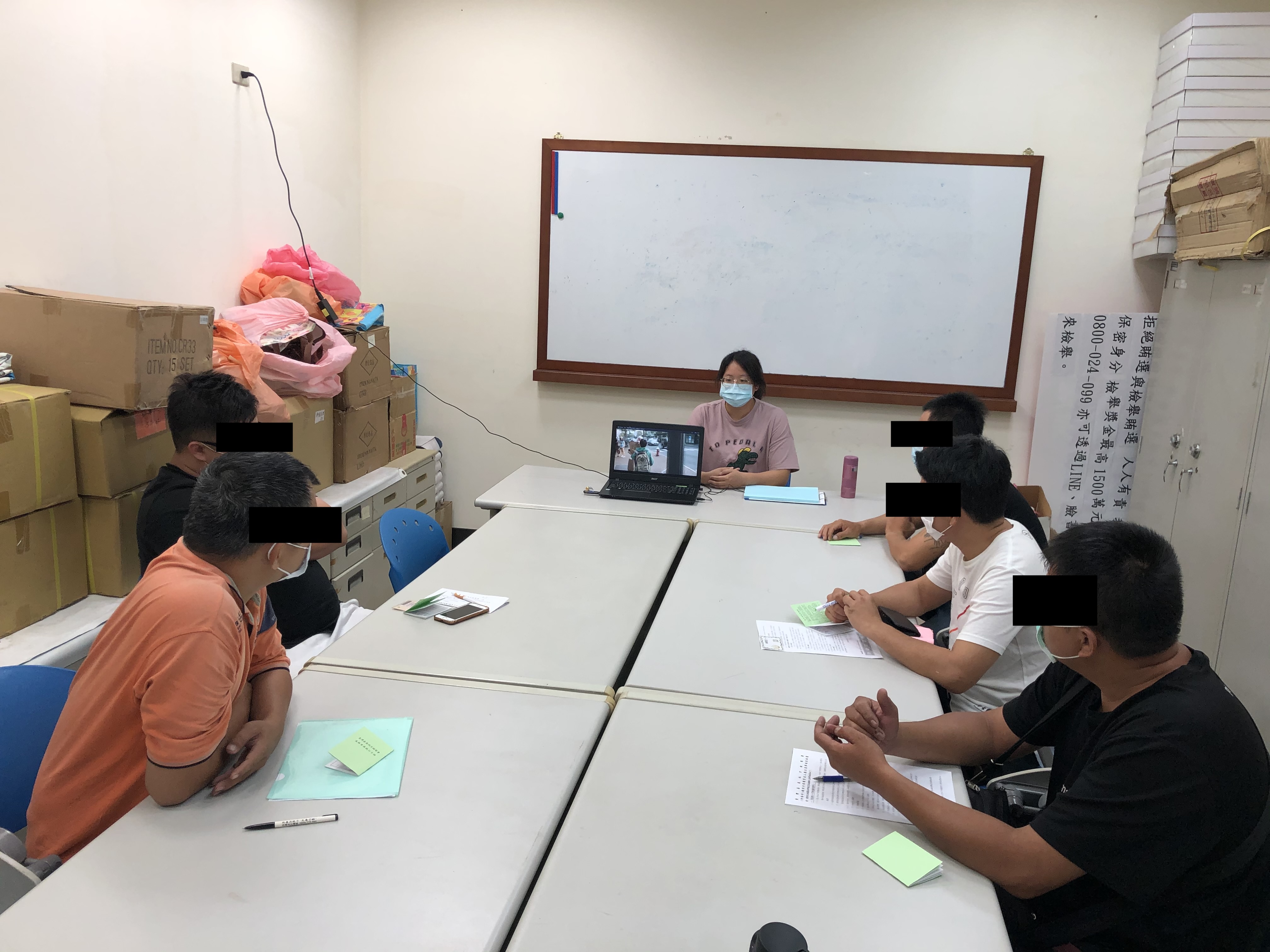 1.本期說明會於心理測驗室上課，佐理員播放公益短片，請學員體會善意的傳遞是多麼簡單且利人利己。