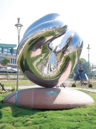 1F