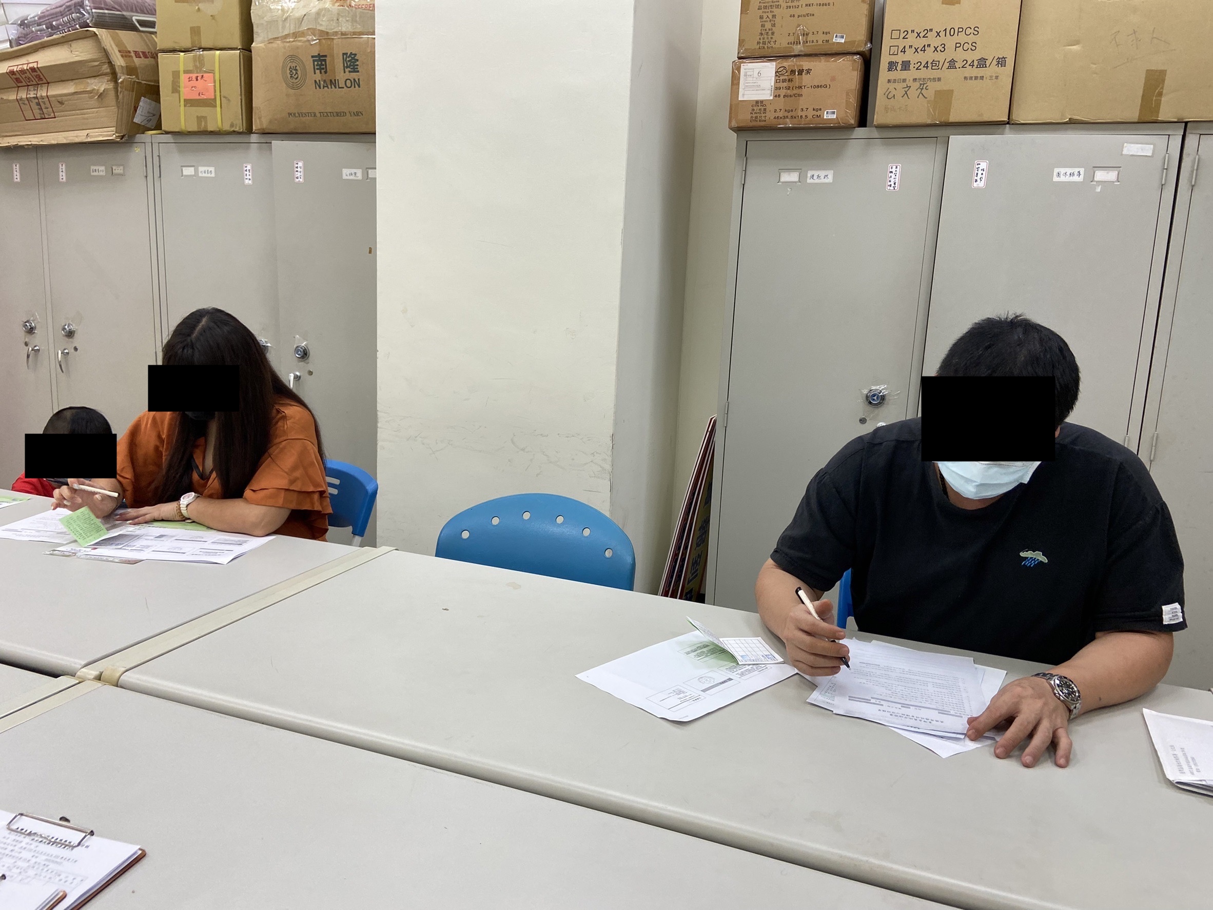 課程最後請學員填寫執行須知及心得回饋單， 期勉學員能儘速完成時數。