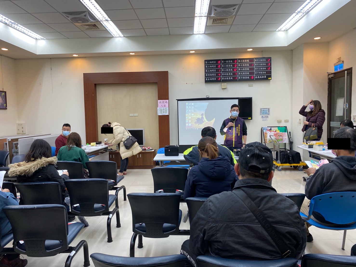 1110223-1嘉義市毒品危害防制中心來署進行宣導，建立學員正確之用藥觀念。