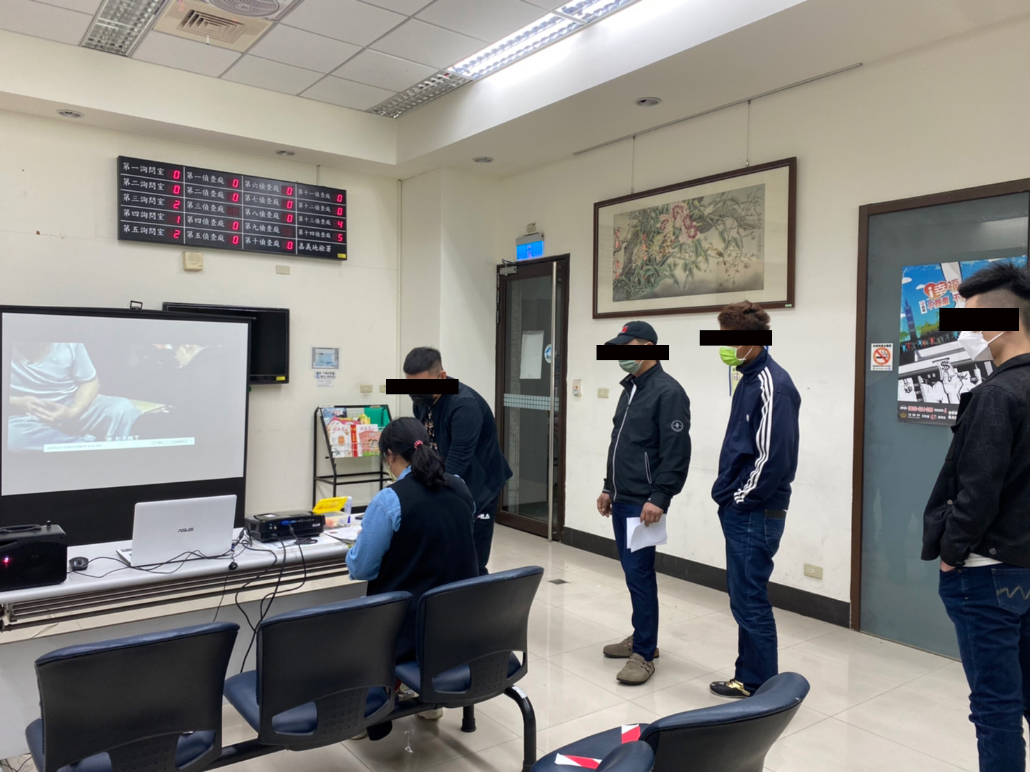 1110309-4撥放播放法務部反毒宣導短片，呼籲個案珍惜緩刑緩起訴之機會。