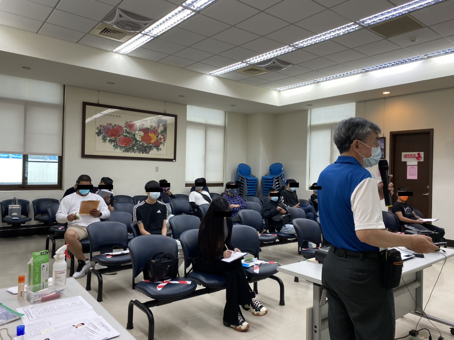 1110511-1.政風室蔡主任提醒學員應按規定履行命令,避免觸犯刑責。
