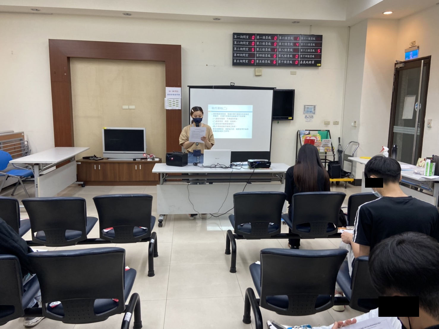 1110511-5.毒品方案員帶領學員逐條了解執行義務勞務之相關規定，以期個案之案件能圓滿履行。