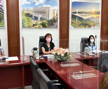 召開「111年地方公職人員選舉查察期前策略會議」，由本署張曉雯檢察長主持。