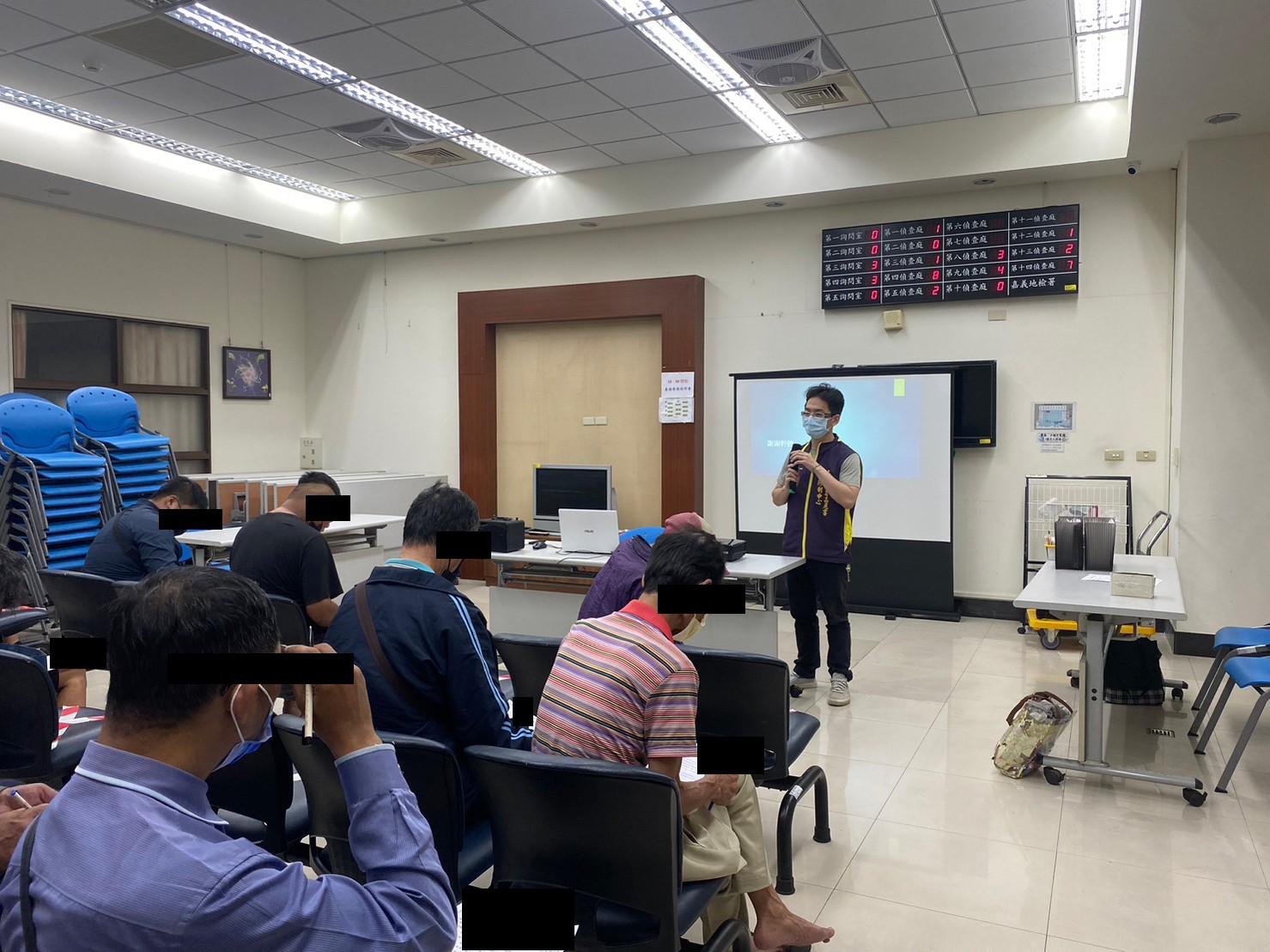 1111123-6.嘉義市毒品危害防制中心來署進行宣導，建立學員正確之用藥觀念。