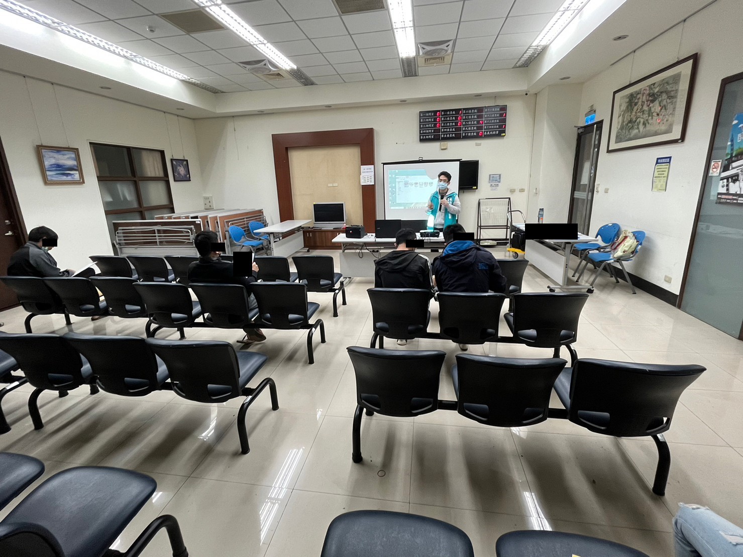 112.2.8-2.嘉義市毒品危害防制中心來署進行宣導，建立學員正確之用藥觀念。