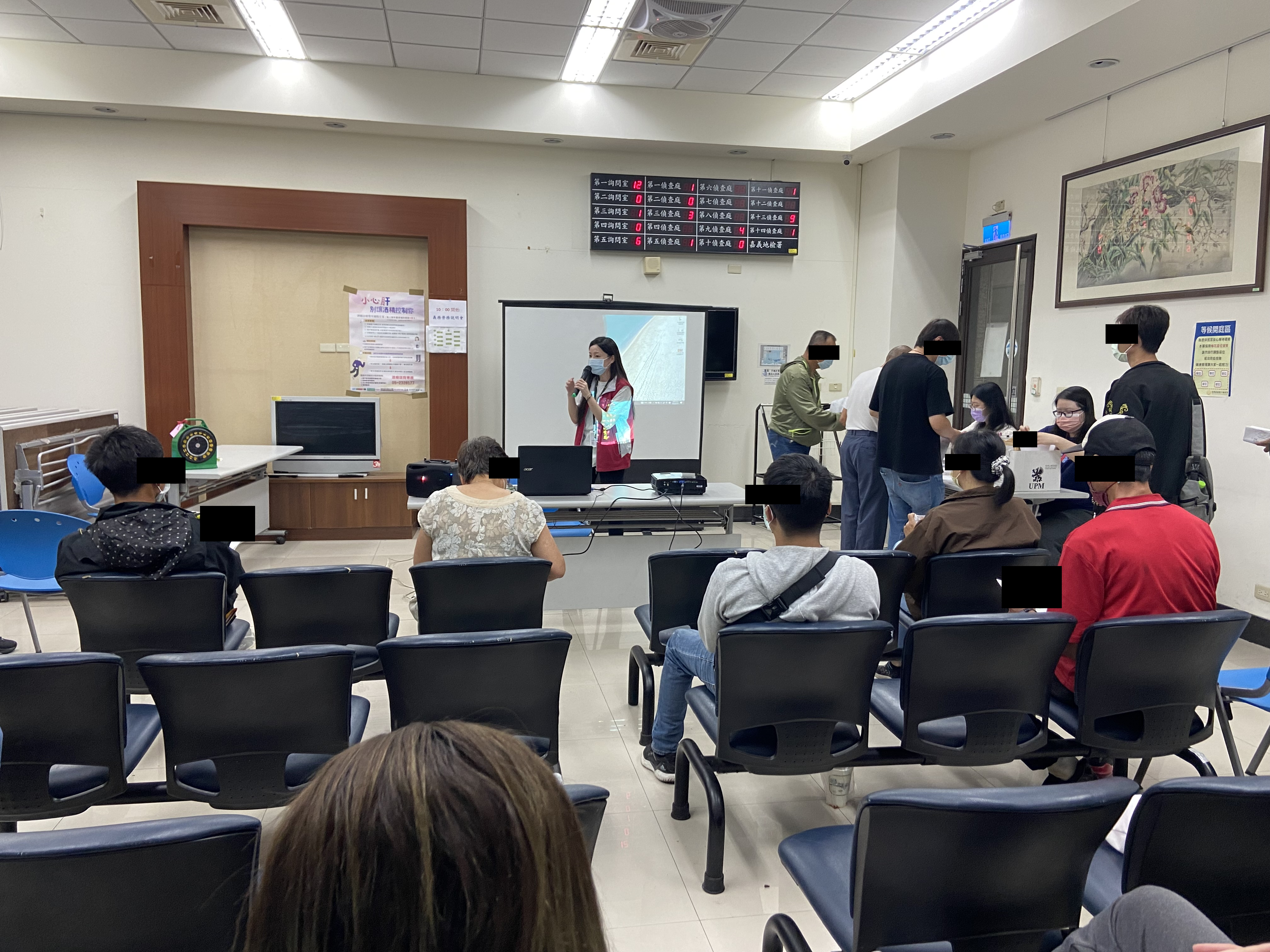 02.嘉義市衛生局蔡佳雯專案管理師來署進行酒癮戒治宣導。