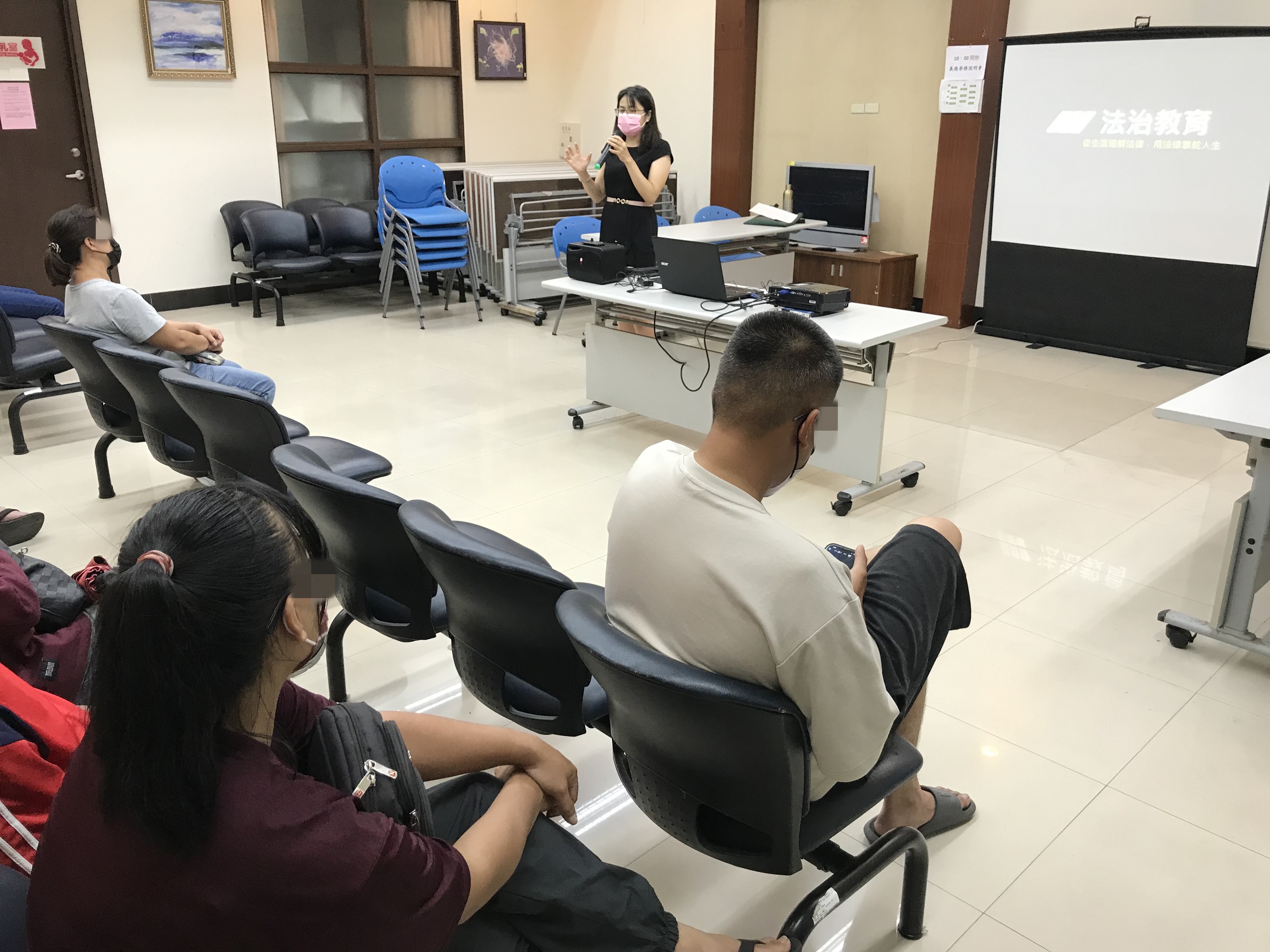 1120628-6本署呂檢察官講授如何從生活中理解法律及如何以法律來掌舵人生