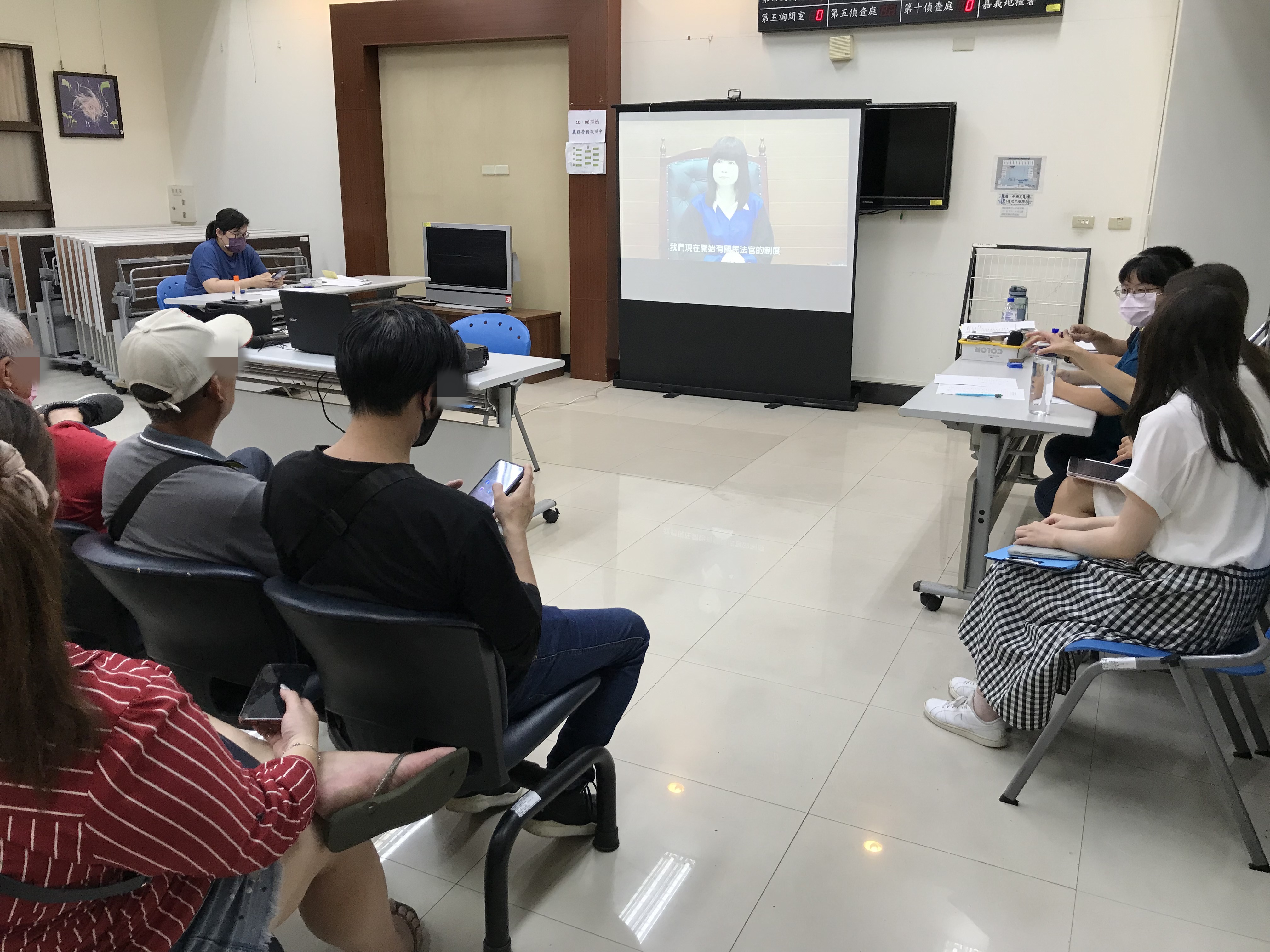 1120712-2.播放國民法官制度進行宣導。