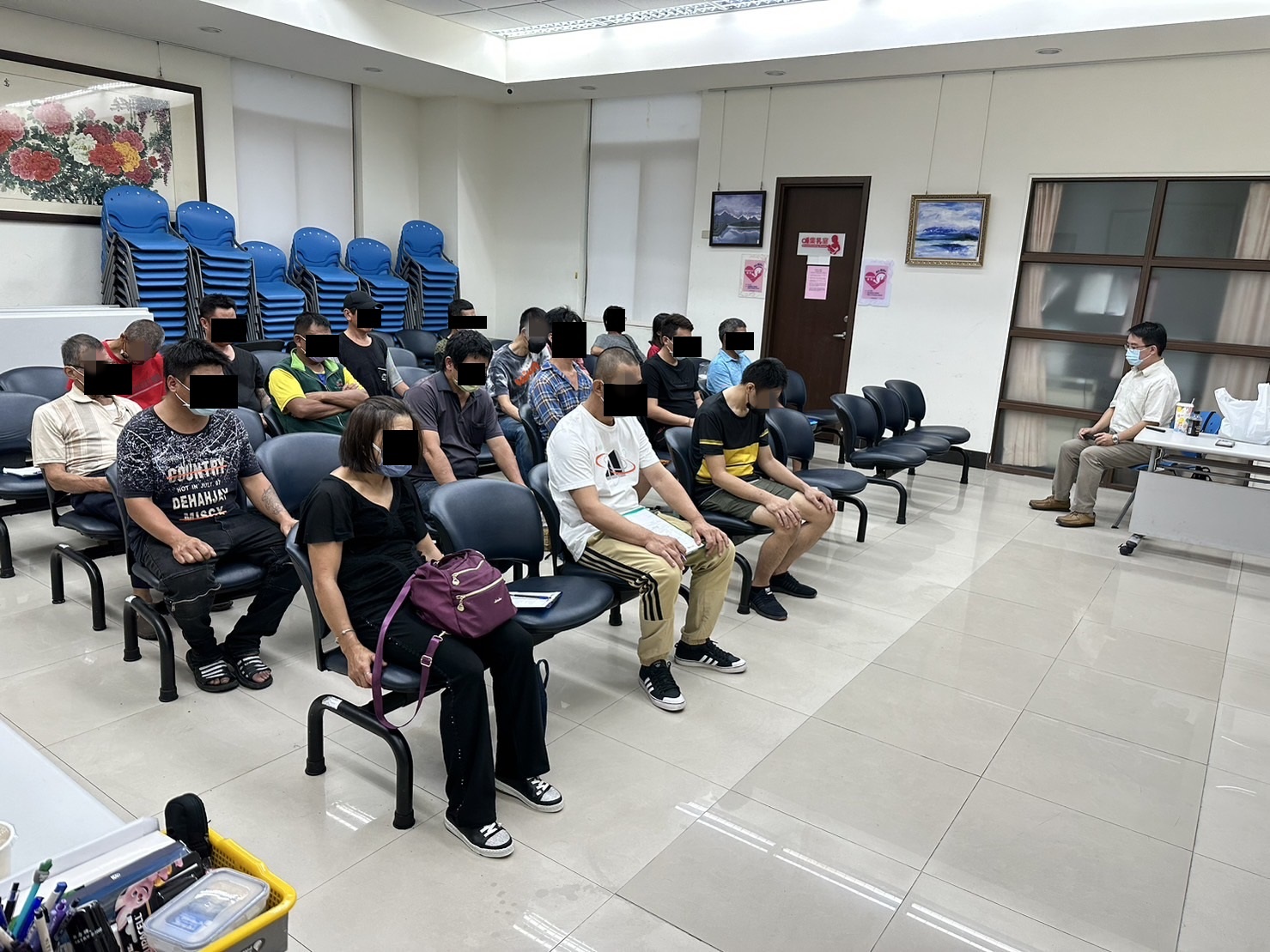 112.10.4學員進行正念練習