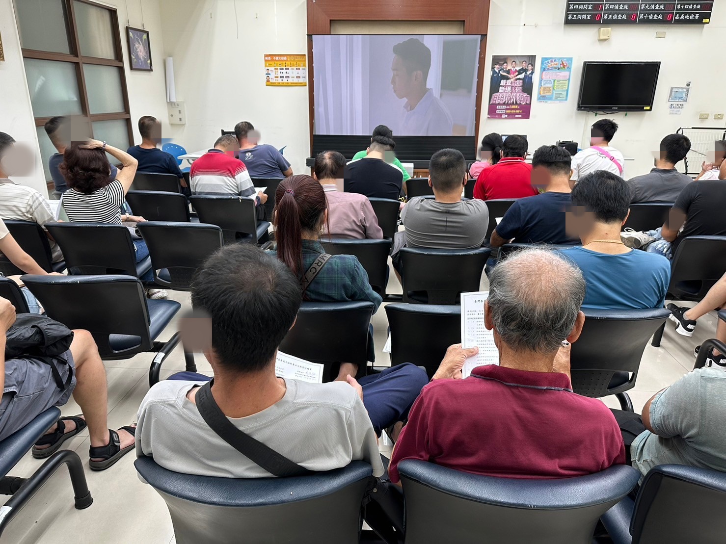 1130515-1.播放保護司兒少性剝削宣導短片，提醒學員保護家庭成員並指導子女防範。