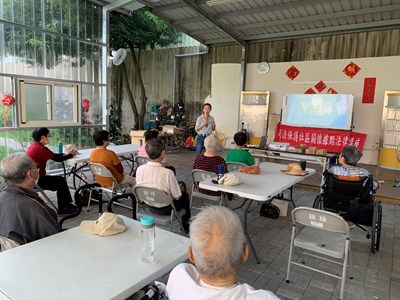 01.觀護人蔡秀琴蒞臨新港鄉社區宣導反詐騙