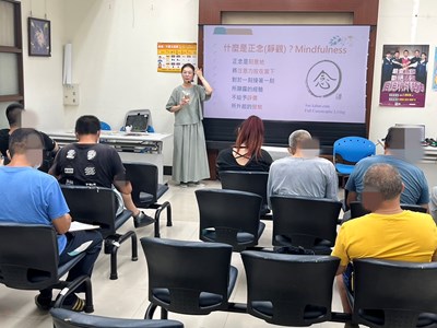 113.7.2張巧渘老師簡單說明正念意義。