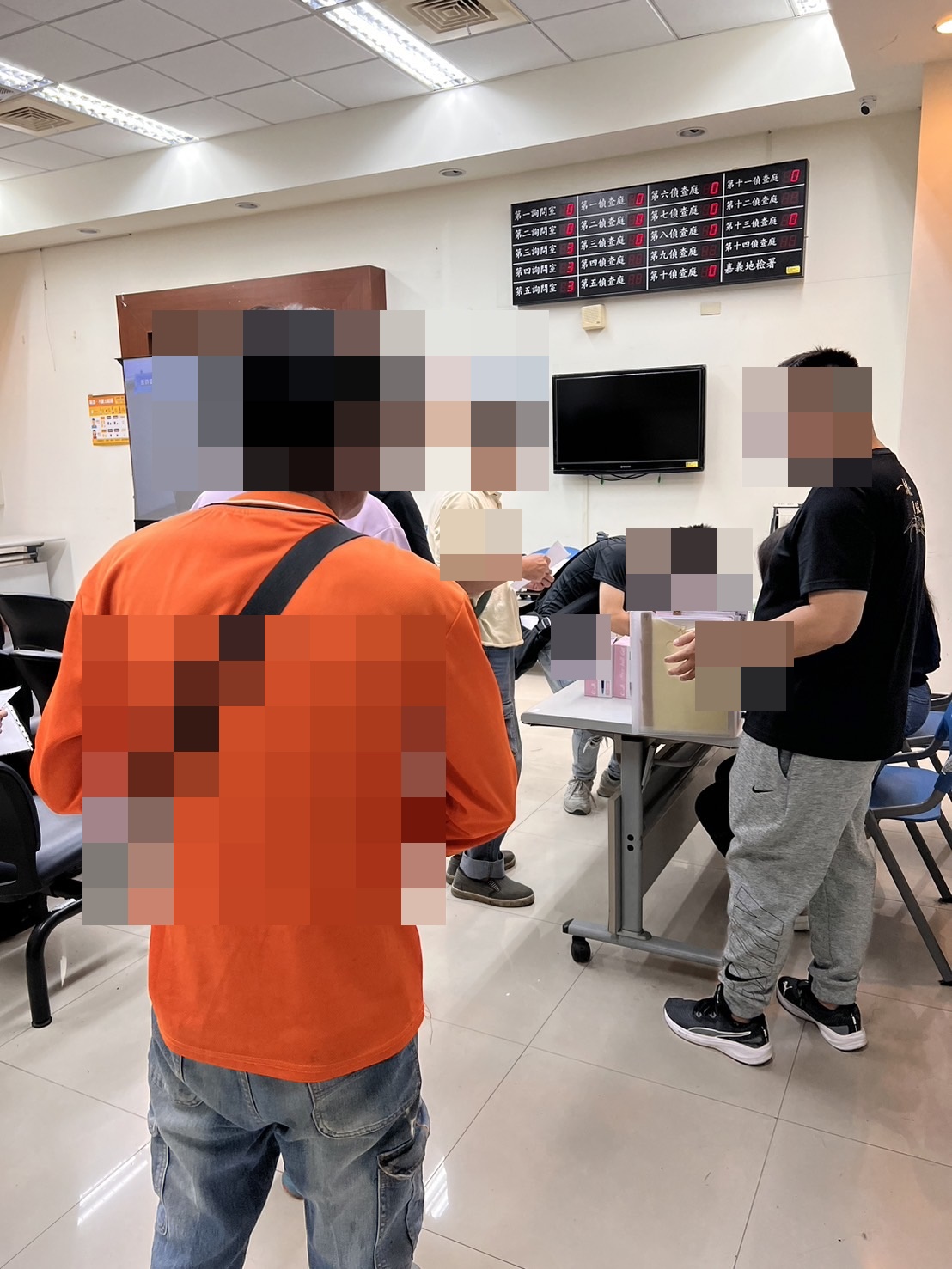 1.觀護佐理員協助社會勞動人說明會報到事宜。
