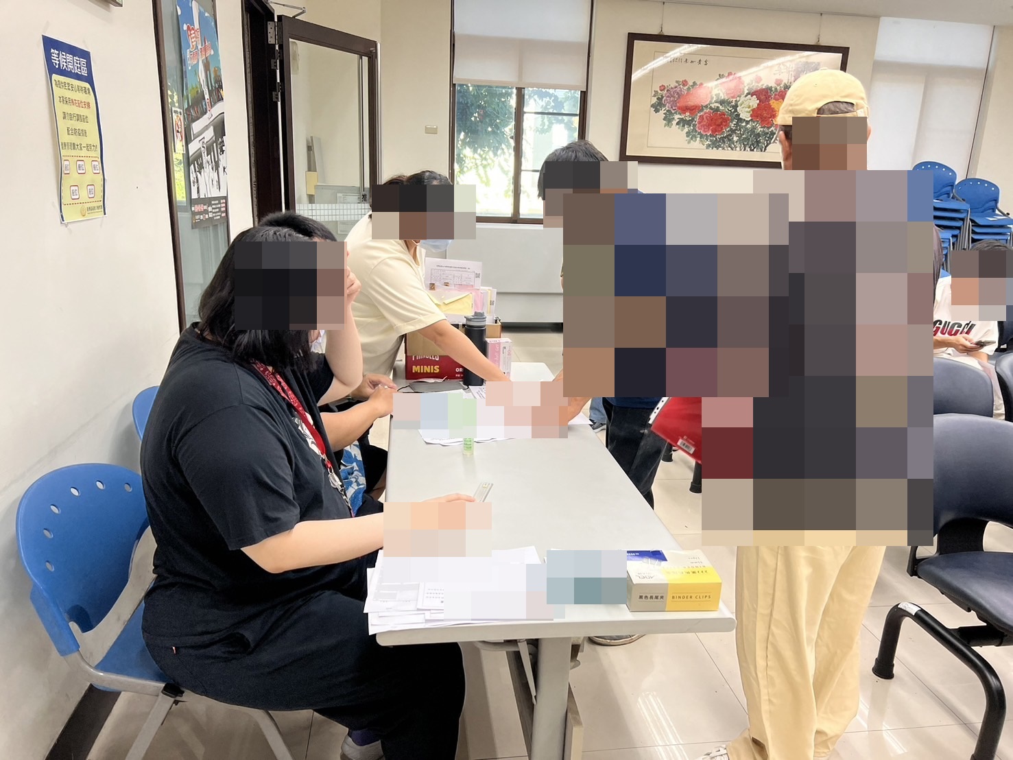 1.觀護佐理員協助社會勞動人說明會報到事宜。