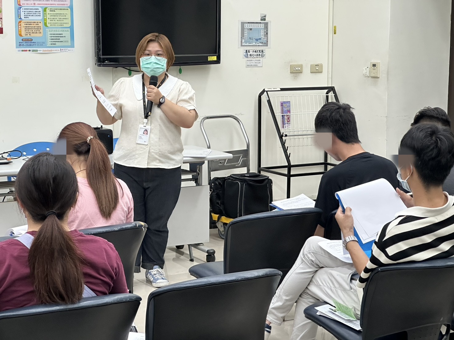 1.嘉義市毒防中心進行宣導。