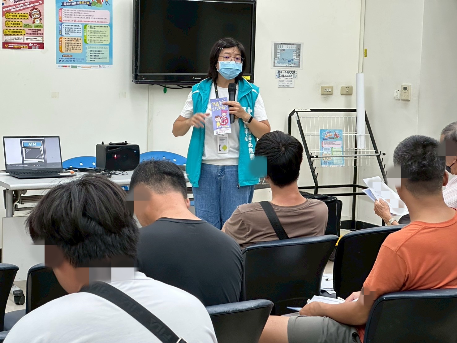 1140820-6.嘉義市毒品危害防制中心來署進行宣導，建立學員正確之用藥觀念