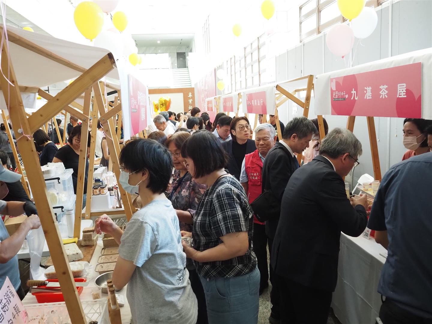 PB050719 (Large)_0_0