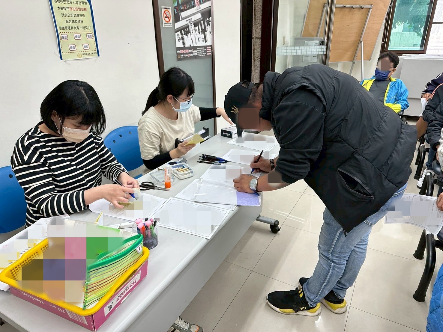 1141119-6.助理細心協助學員相關資料之填寫