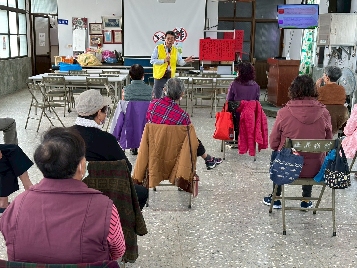 8-5遇到詐騙一定要立即求助，最快的方法是撥打 165反詐騙專線