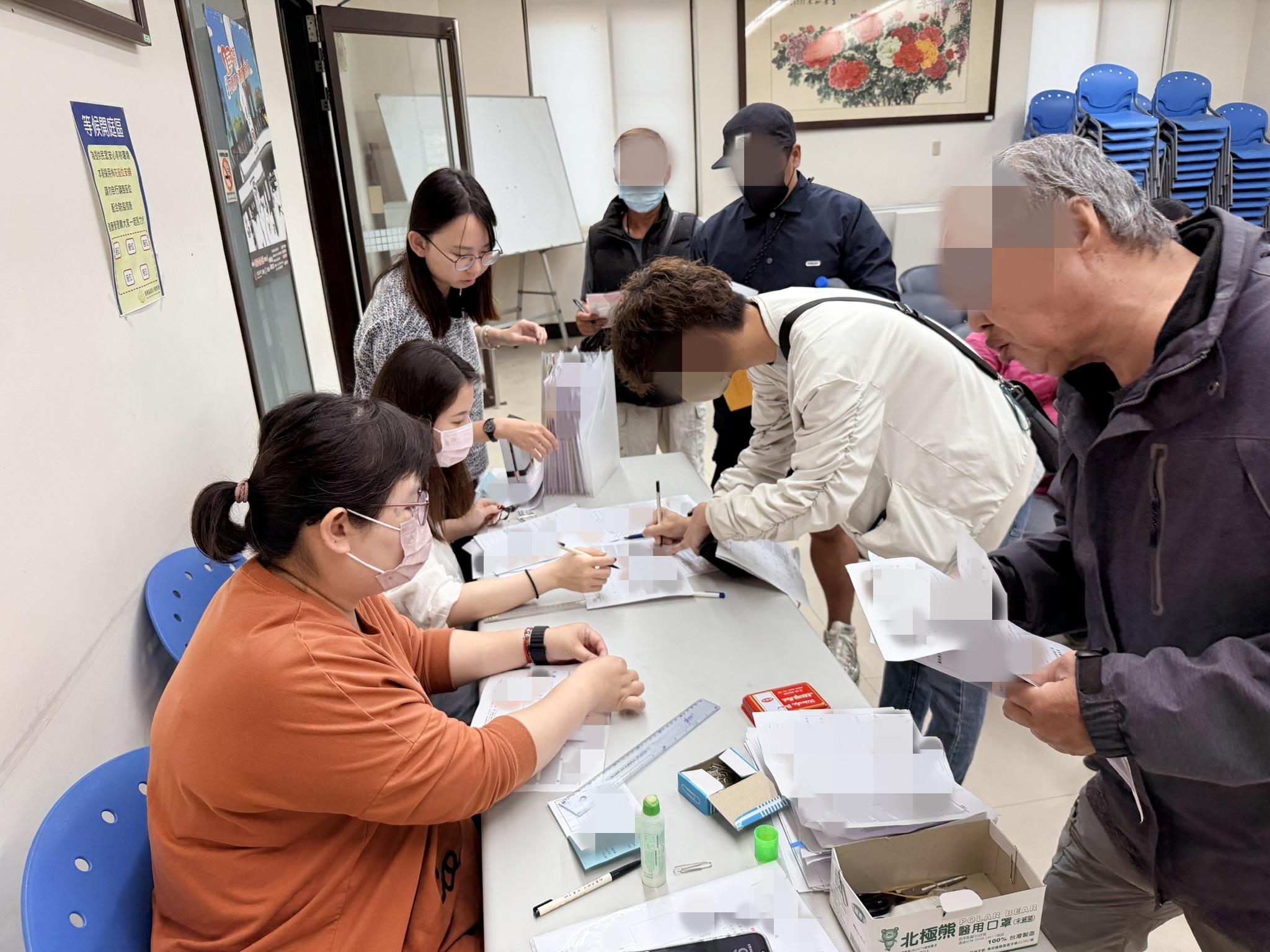 01. 觀護佐理員協助社會勞動人說明會報到事宜