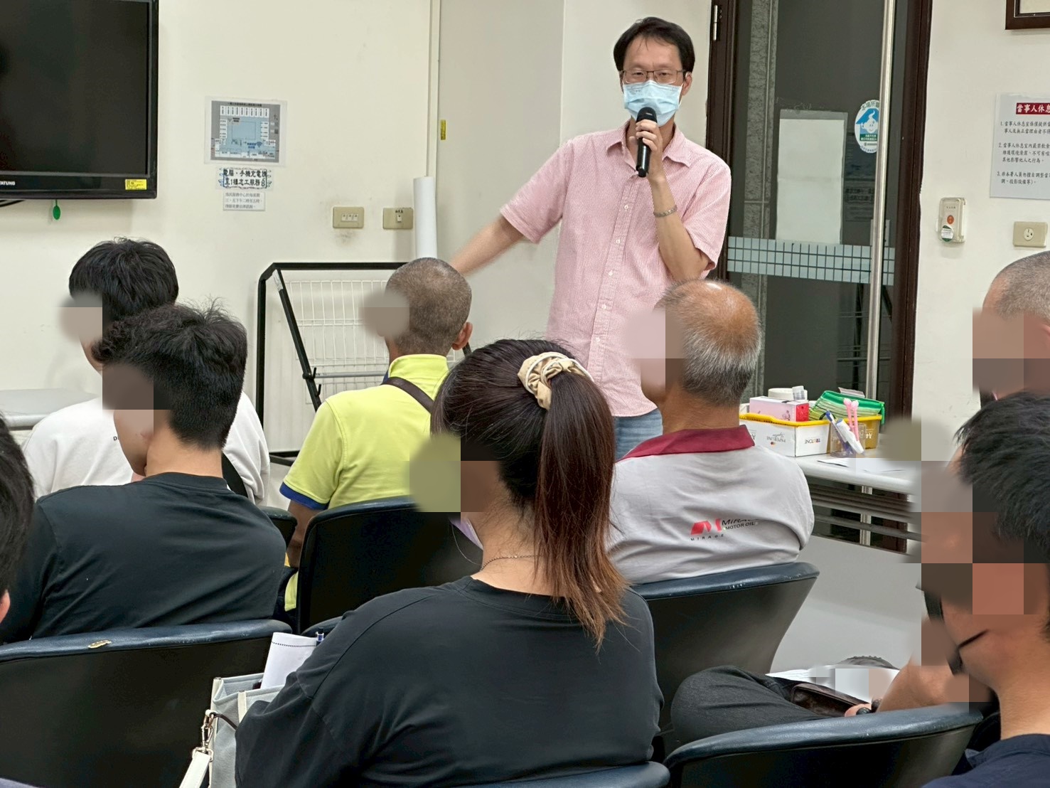 1150422-8.張耀中觀護人說明新興毒品之偽裝，拒絕毒品誘惑等手段，提醒學員勿一時大意，被毒品操控人生