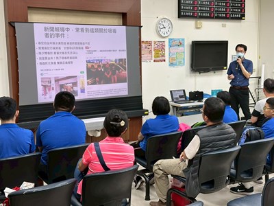 260514-1為了讓學生易於理解，宣導內容捨棄了艱澀的法律條文，改以大量圖片、簡單易懂的實際案例進行說明