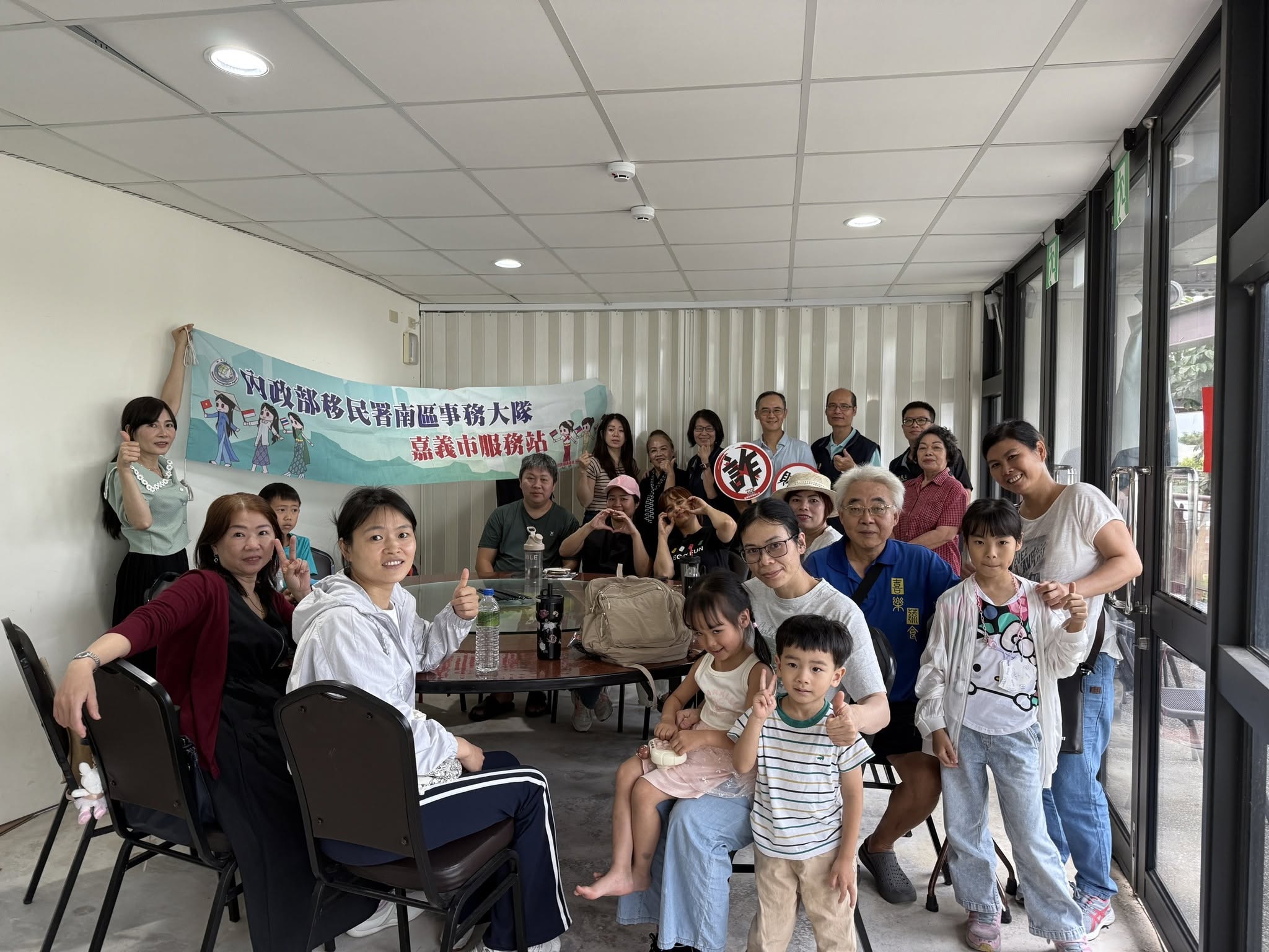 260614-1嘉義地檢署結合內政部移民署南區事務大隊嘉義市服務站、嘉義市專勤隊，在嘉義縣番路鄉逐鹿文創社區共同舉辦「原新齊心、安心生活」法治教育暨家庭宣導課程。