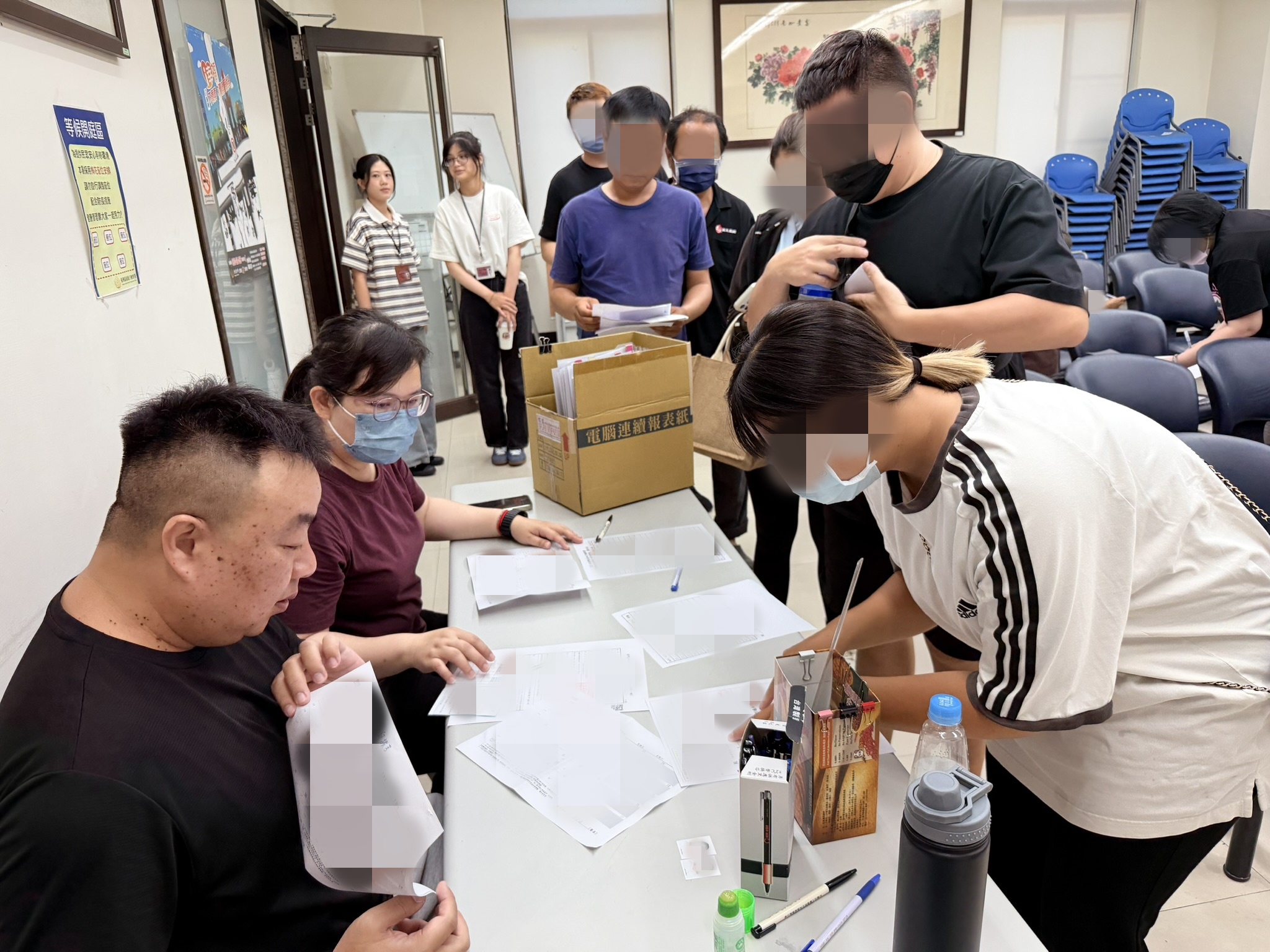 01. 觀護佐理員協助社會勞動人說明會報到事宜